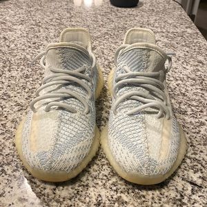 Authentic Cloud White Yeezys size 5